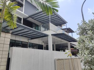 compare roofing contractor