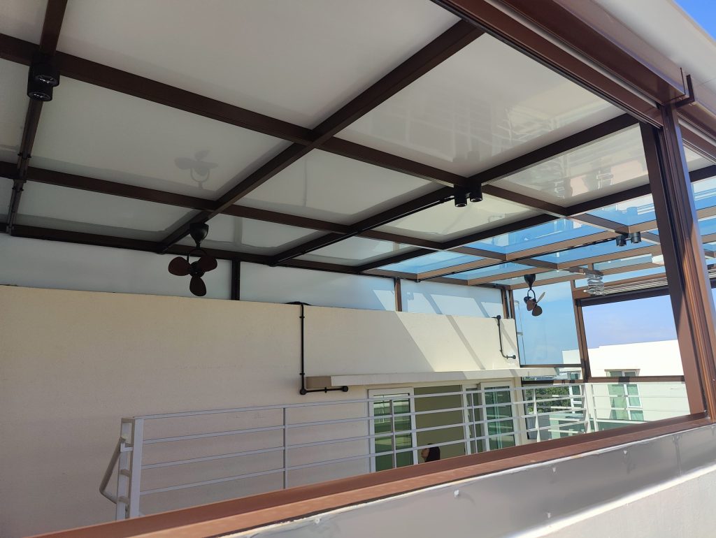 roofing contractors company